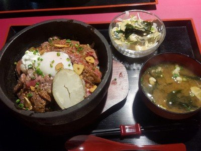 西船橋「ピンキリ」のランチのステーキ丼